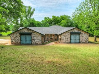 2606 Rambling Road, Edmond, OK 73025