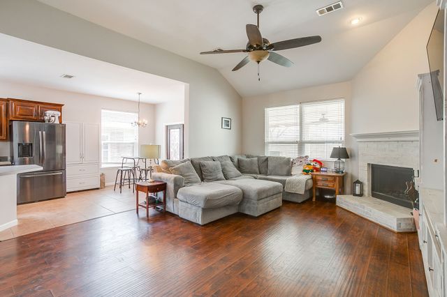 4220 Highgate Road, Fort Worth, TX 76244