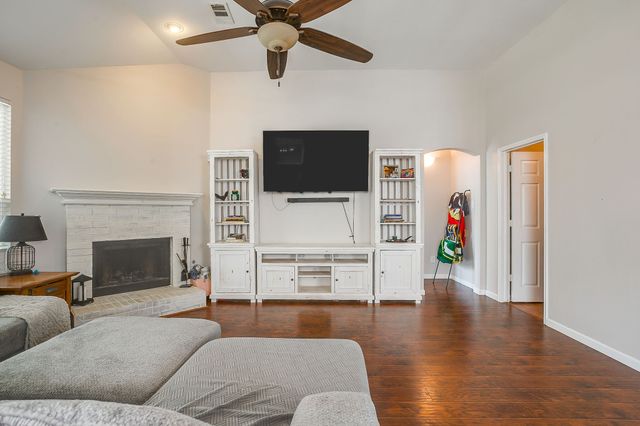 4220 Highgate Road, Fort Worth, TX 76244