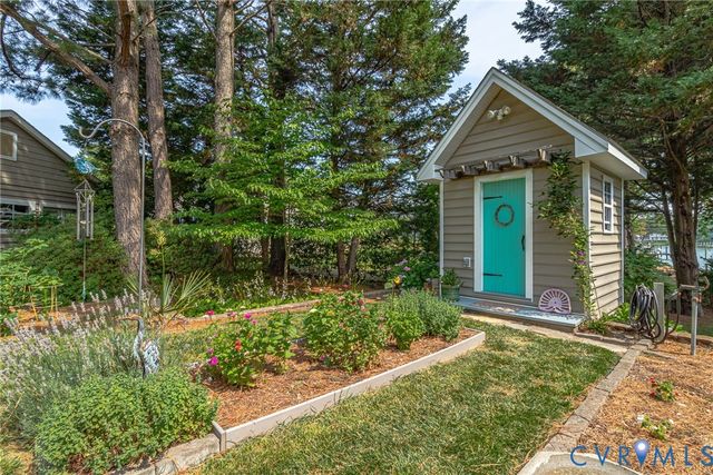 196 Summer Haven Dr, Reedville, VA 22539