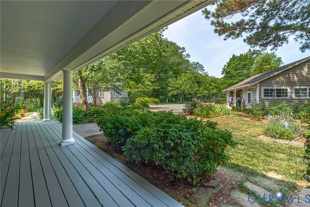 196 Summer Haven Dr, Reedville, VA 22539