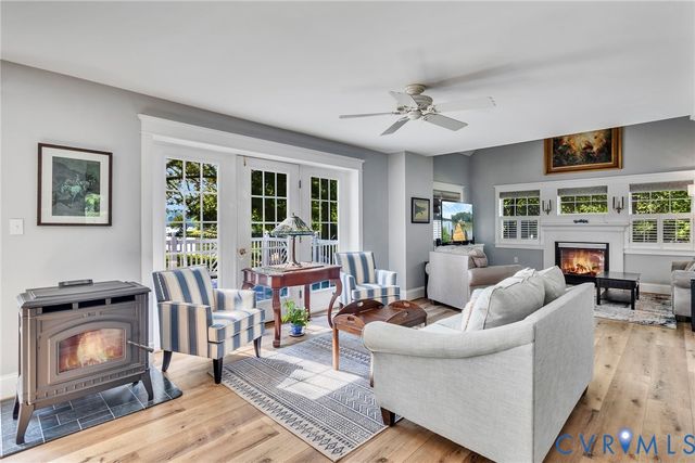 196 Summer Haven Dr, Reedville, VA 22539