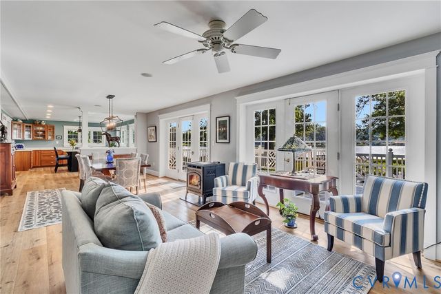 196 Summer Haven Dr, Reedville, VA 22539