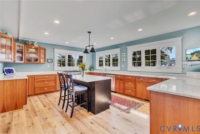 196 Summer Haven Dr, Reedville, VA 22539