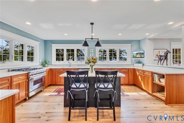 196 Summer Haven Dr, Reedville, VA 22539