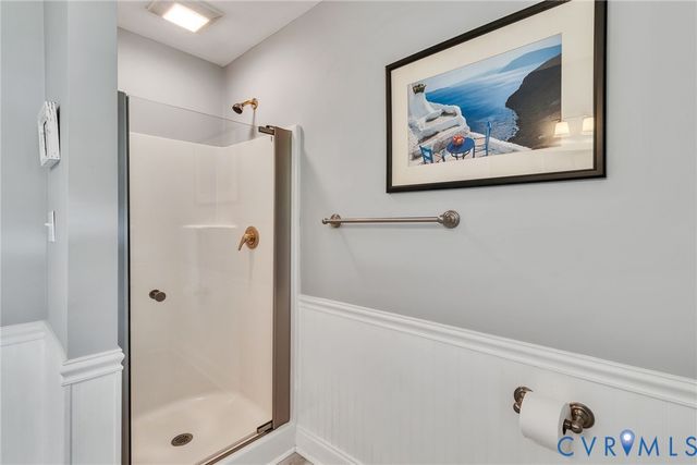 196 Summer Haven Dr, Reedville, VA 22539