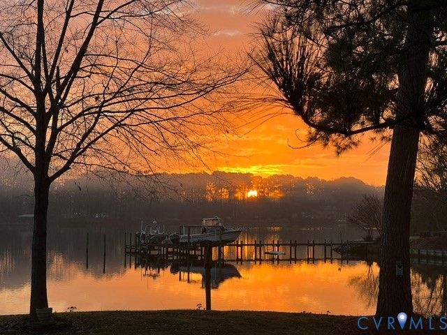 196 Summer Haven Dr, Reedville, VA 22539