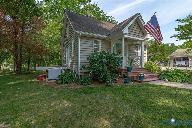 196 Summer Haven Dr, Reedville, VA 22539