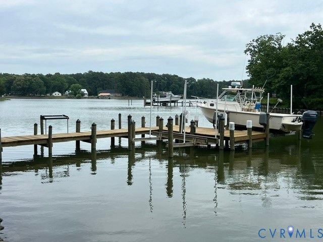 196 Summer Haven Dr, Reedville, VA 22539