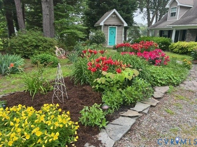 196 Summer Haven Dr, Reedville, VA 22539