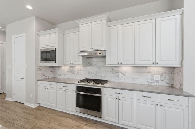 7930 Silver Grove Drive, Magnolia, TX 77354