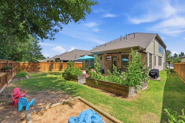 7930 Silver Grove Drive, Magnolia, TX 77354
