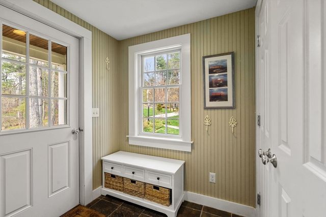 7 Goulding St. East, Sherborn, MA 01770