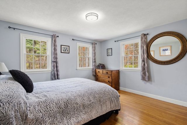 7 Goulding St. East, Sherborn, MA 01770