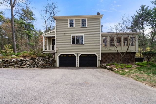 7 Goulding St. East, Sherborn, MA 01770