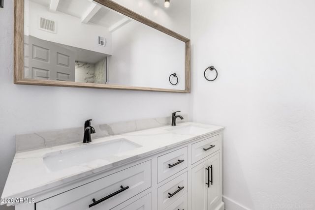 1647 W VILLA RITA Drive, Phoenix, AZ 85023