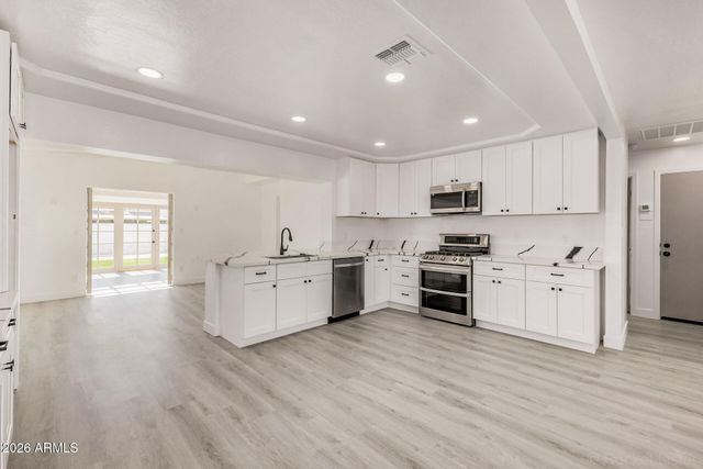 1647 W VILLA RITA Drive, Phoenix, AZ 85023