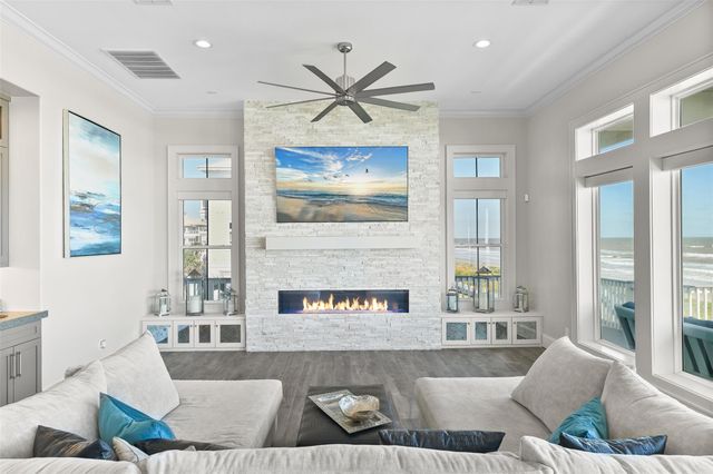 11707 Beachside, Galveston, TX 77554