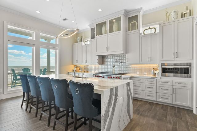 11707 Beachside, Galveston, TX 77554