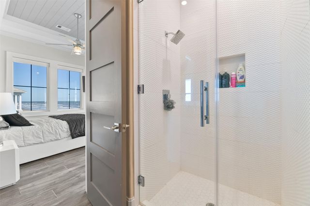 11707 Beachside, Galveston, TX 77554