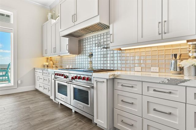 11707 Beachside, Galveston, TX 77554