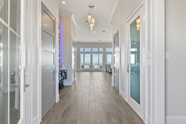 11707 Beachside, Galveston, TX 77554