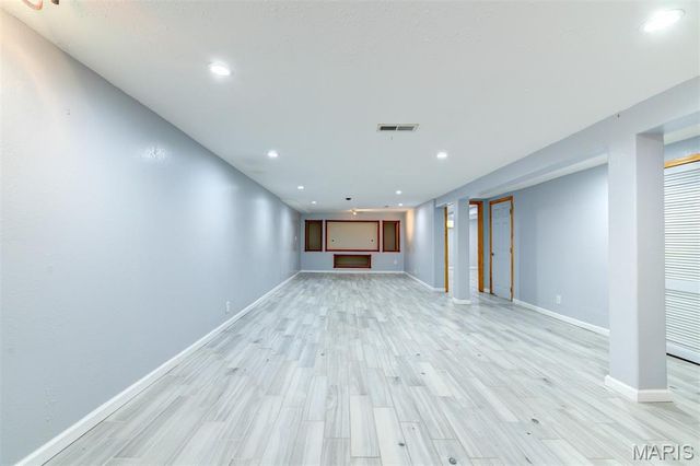 660 Crabapple Lane, Florissant, MO 63031