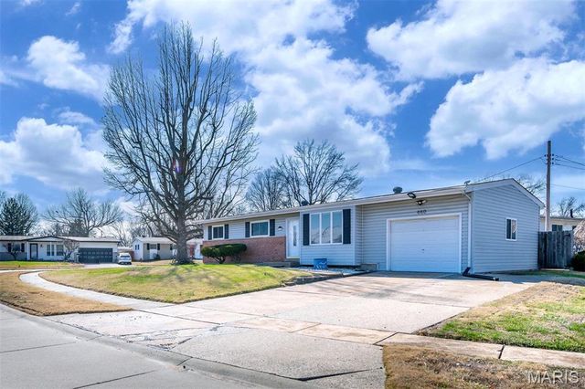 660 Crabapple Lane, Florissant, MO 63031