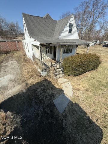 2045 La France Street, Oregon, OH 43616