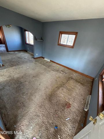 2045 La France Street, Oregon, OH 43616
