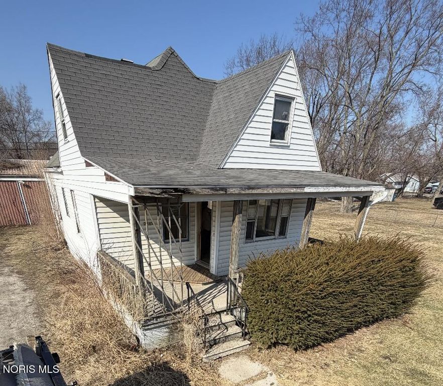 2045 La France Street, Oregon, OH 43616