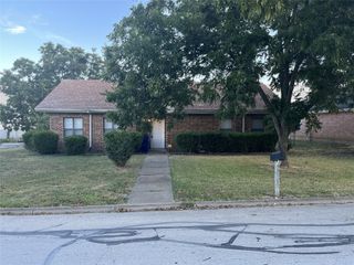 624 Fort Worth Street, Mansfield, TX 76063