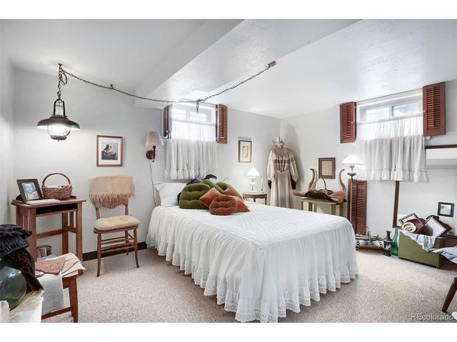 2823 S Vrain St, Denver, CO 80236