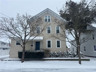 10 Broad Street 1, Warren, RI 02885