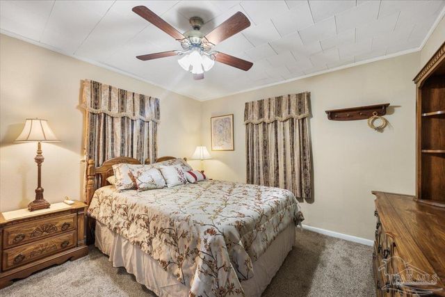 5490 Berryhill Rd, Milton, FL 32570