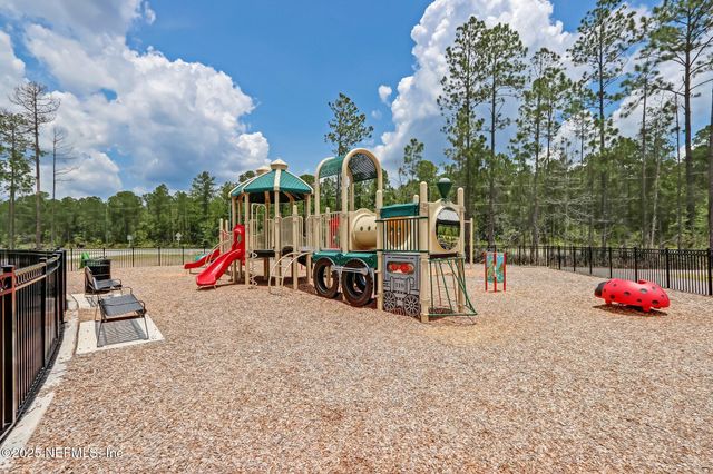 86752 SHORTLINE Circle, Yulee, FL 32097
