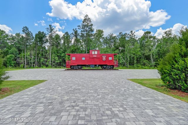 86752 SHORTLINE Circle, Yulee, FL 32097