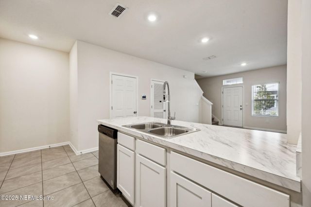 86752 SHORTLINE Circle, Yulee, FL 32097