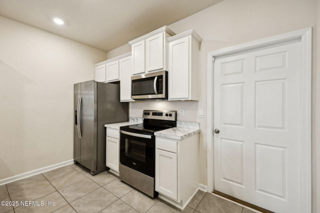 86752 SHORTLINE Circle, Yulee, FL 32097