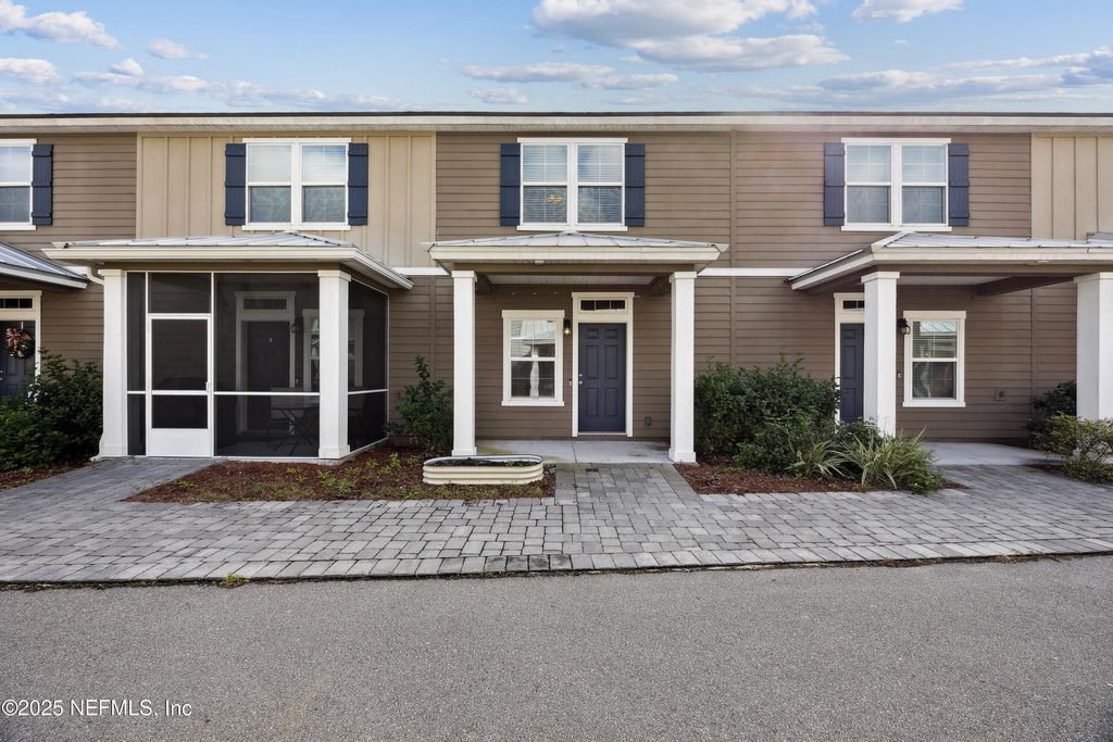 86752 SHORTLINE Circle, Yulee, FL 32097