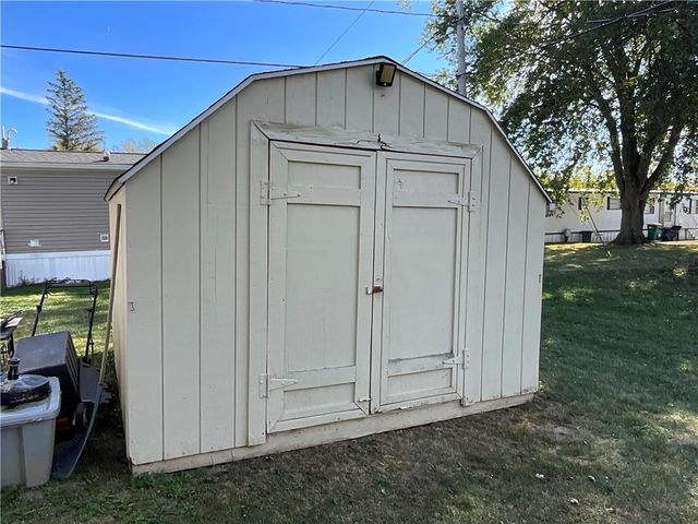 6 Applegate Drive, Hamlin, NY 14464