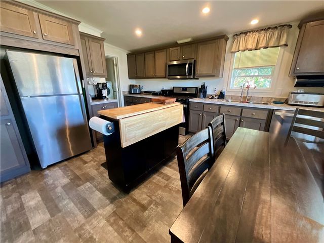 6 Applegate Drive, Hamlin, NY 14464