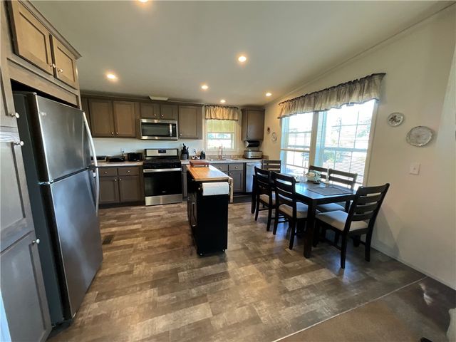 6 Applegate Drive, Hamlin, NY 14464