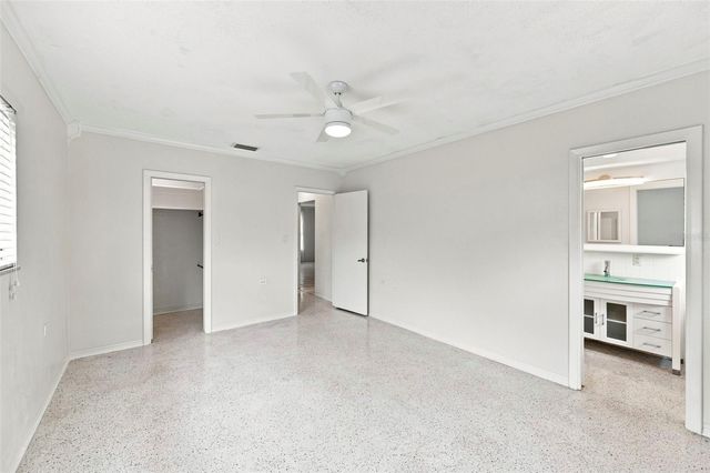 1342 SNELL ISLE BOULEVARD NE 4, St Petersburg, FL 33704