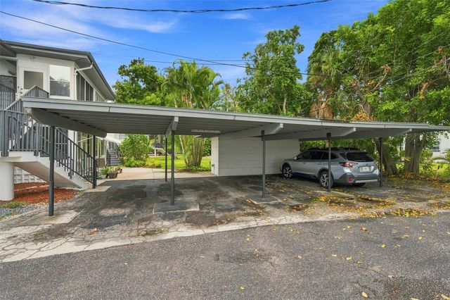 1342 SNELL ISLE BOULEVARD NE 4, St Petersburg, FL 33704