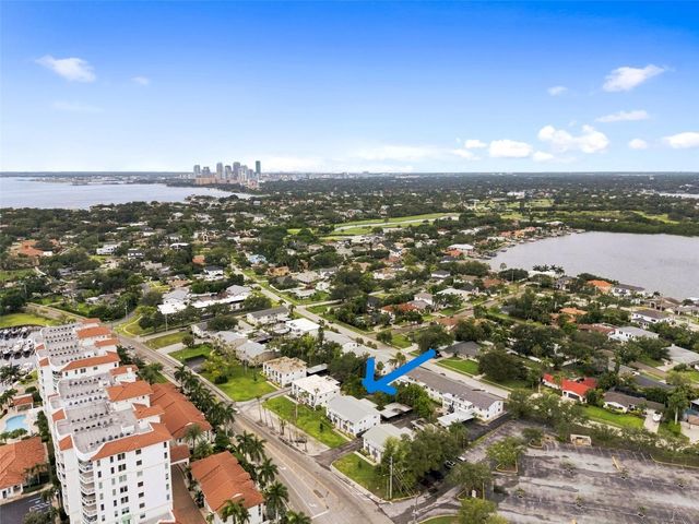 1342 SNELL ISLE BOULEVARD NE 4, St Petersburg, FL 33704