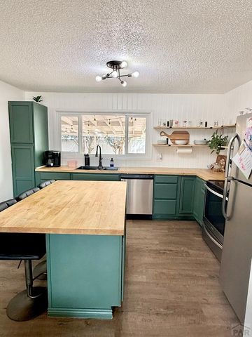 106 Dotson Ave, Pueblo, CO 81005