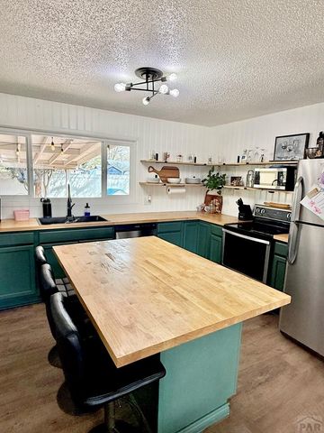 106 Dotson Ave, Pueblo, CO 81005