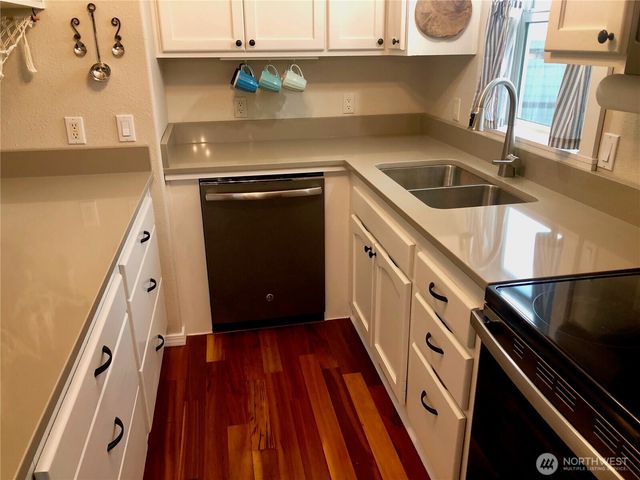 5545 Hillvue Road, Blaine, WA 98230