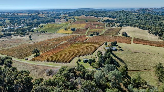 12551 Steiner Rd, Plymouth, CA 95669